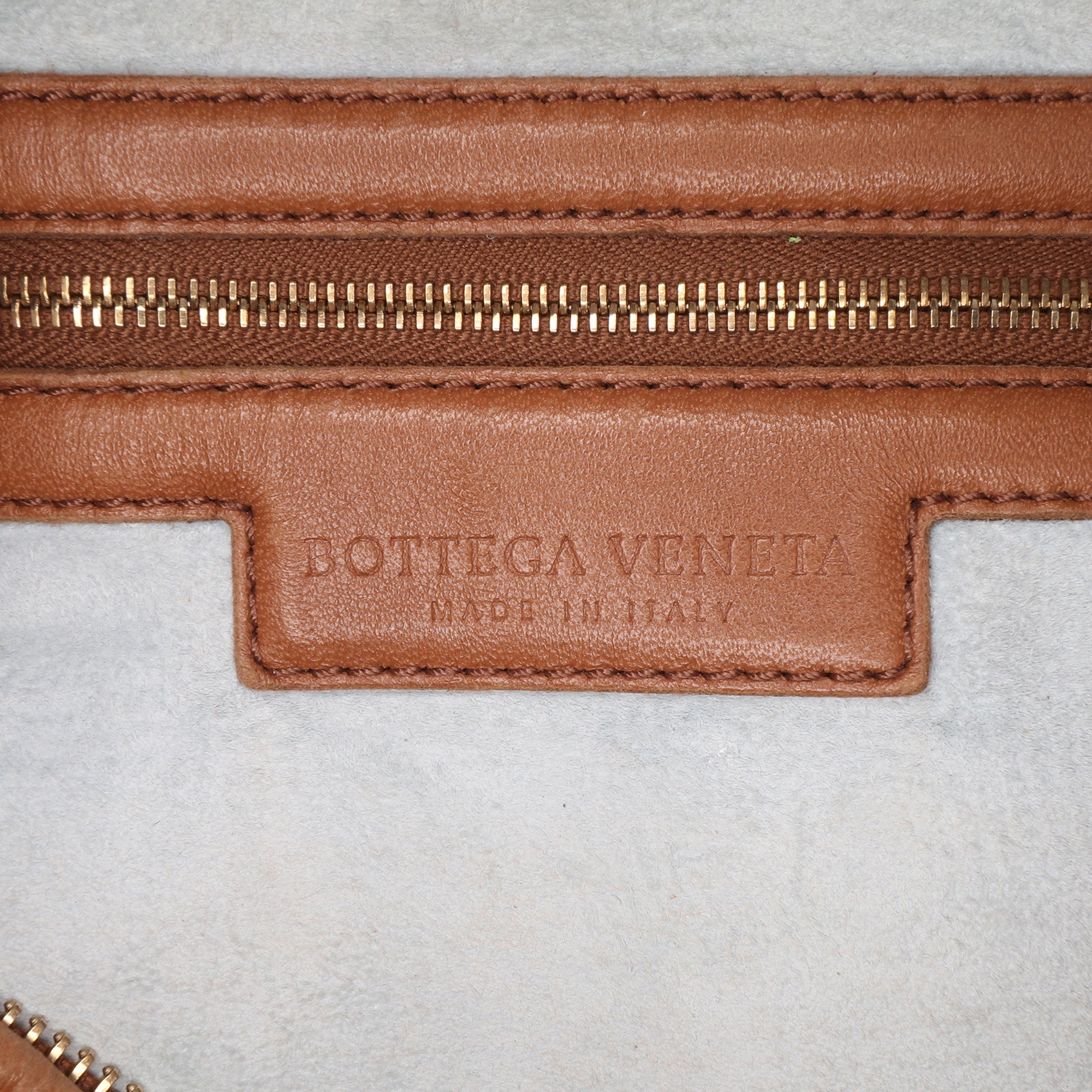 Bottega Veneta Medium Bicolor Intrecciato Veneta