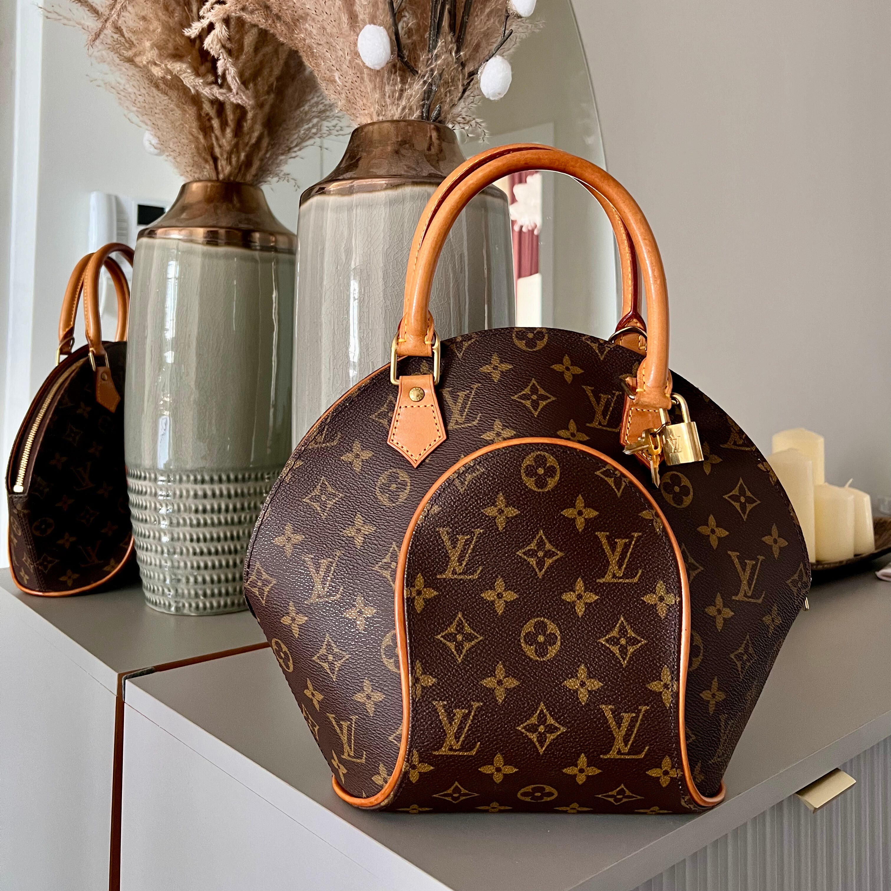 Celine C Macadam Suede Shoulder Bag – ReLuxe Room