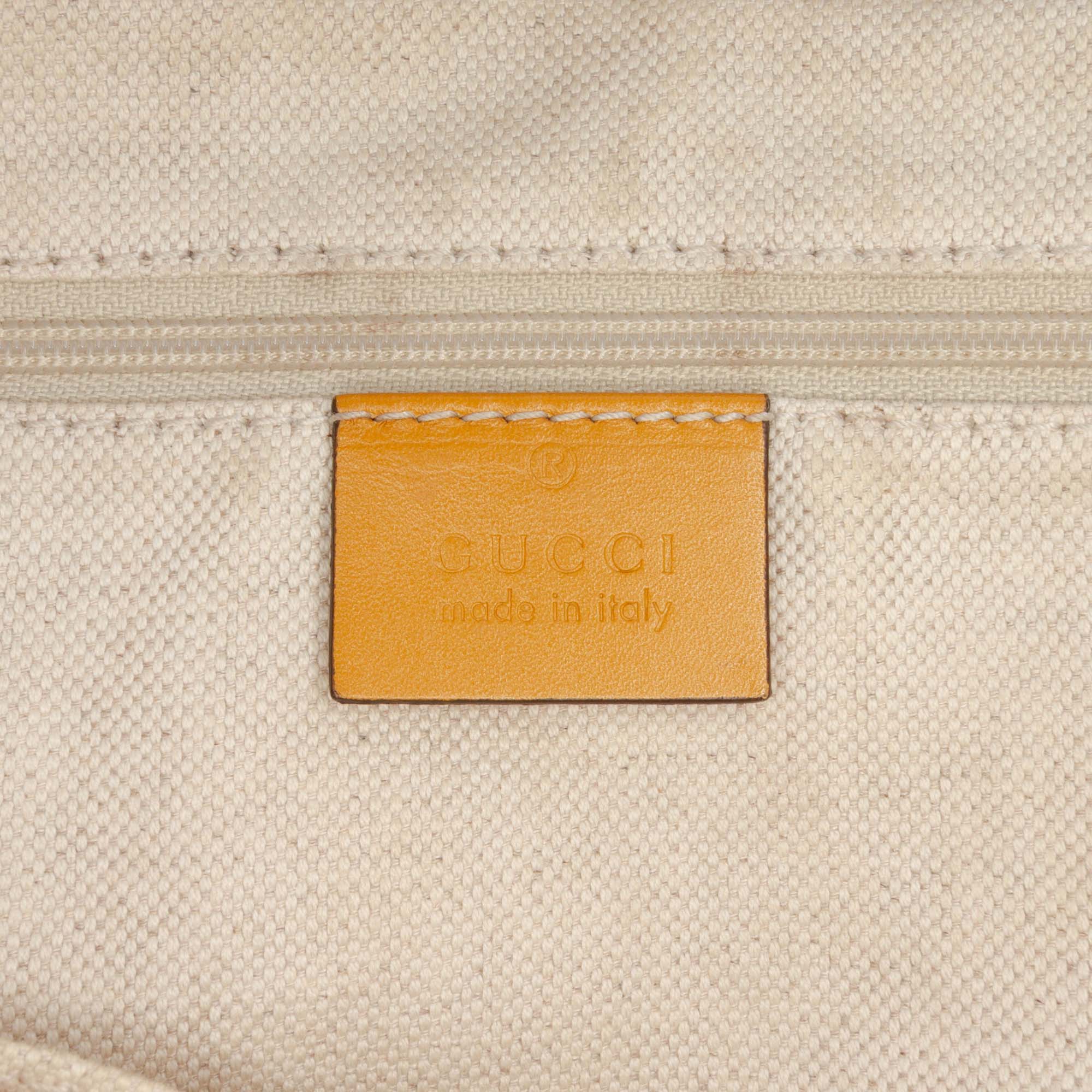 Gucci GG Canvas Sukey