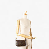Louis Vuitton Monogram Pochette Accessoires