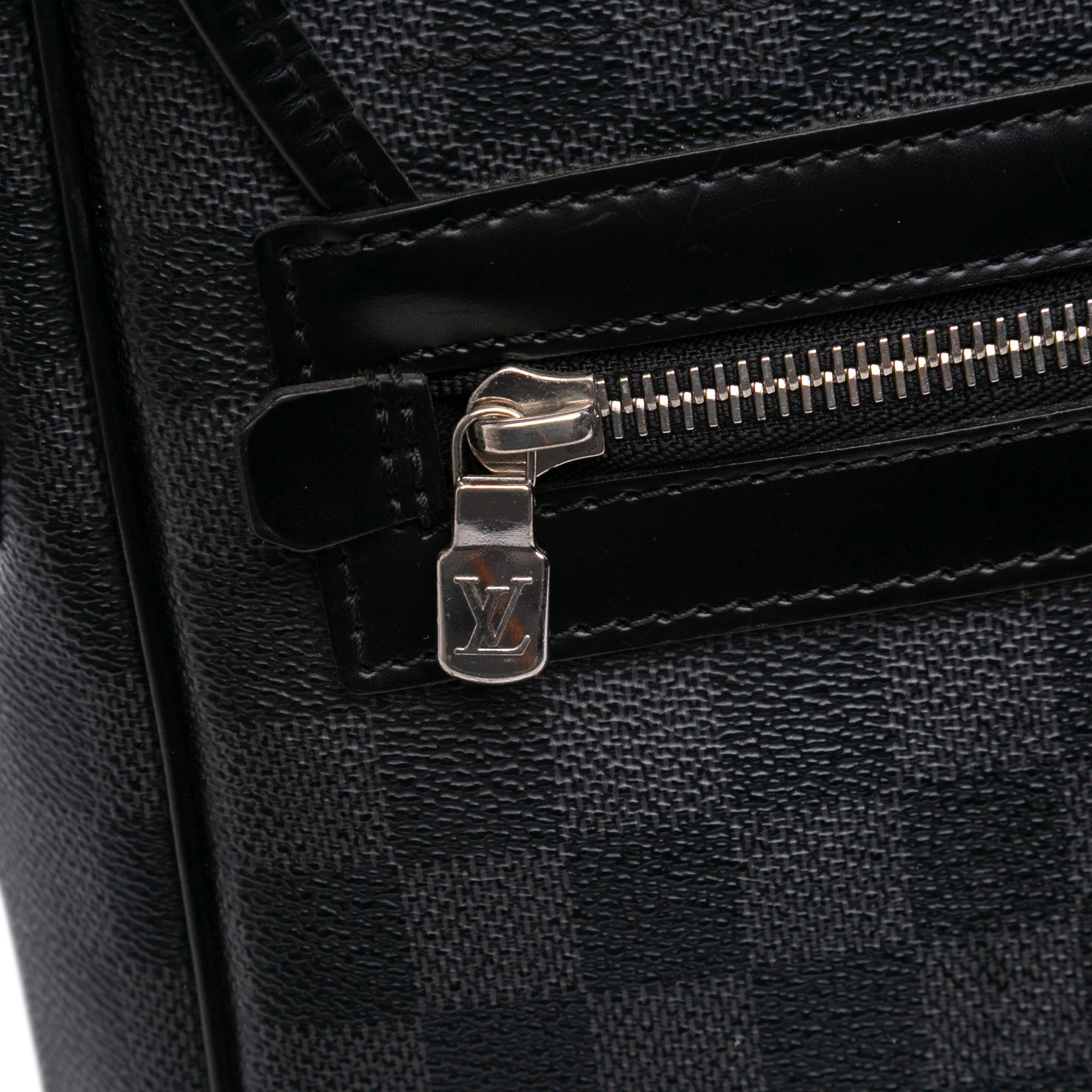 Louis Vuitton Damier Graphite Daniel MM