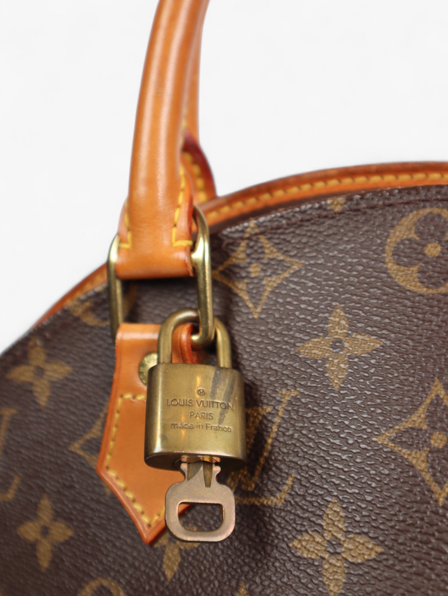Louis Vuitton Monogram Ellipse MM