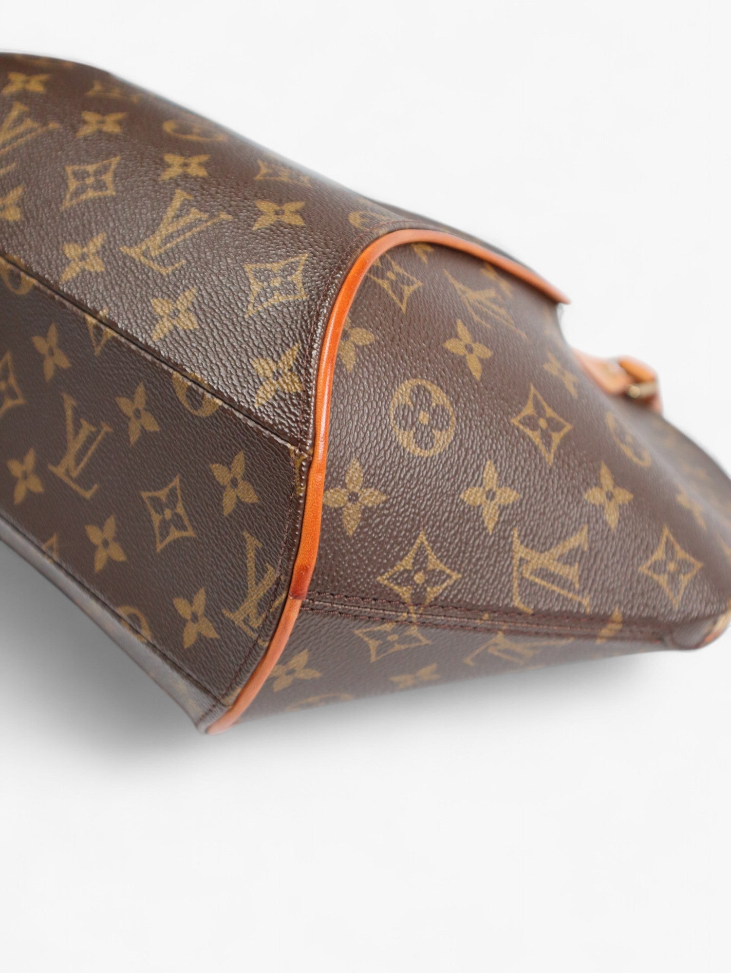 Louis Vuitton Monogram Ellipse MM