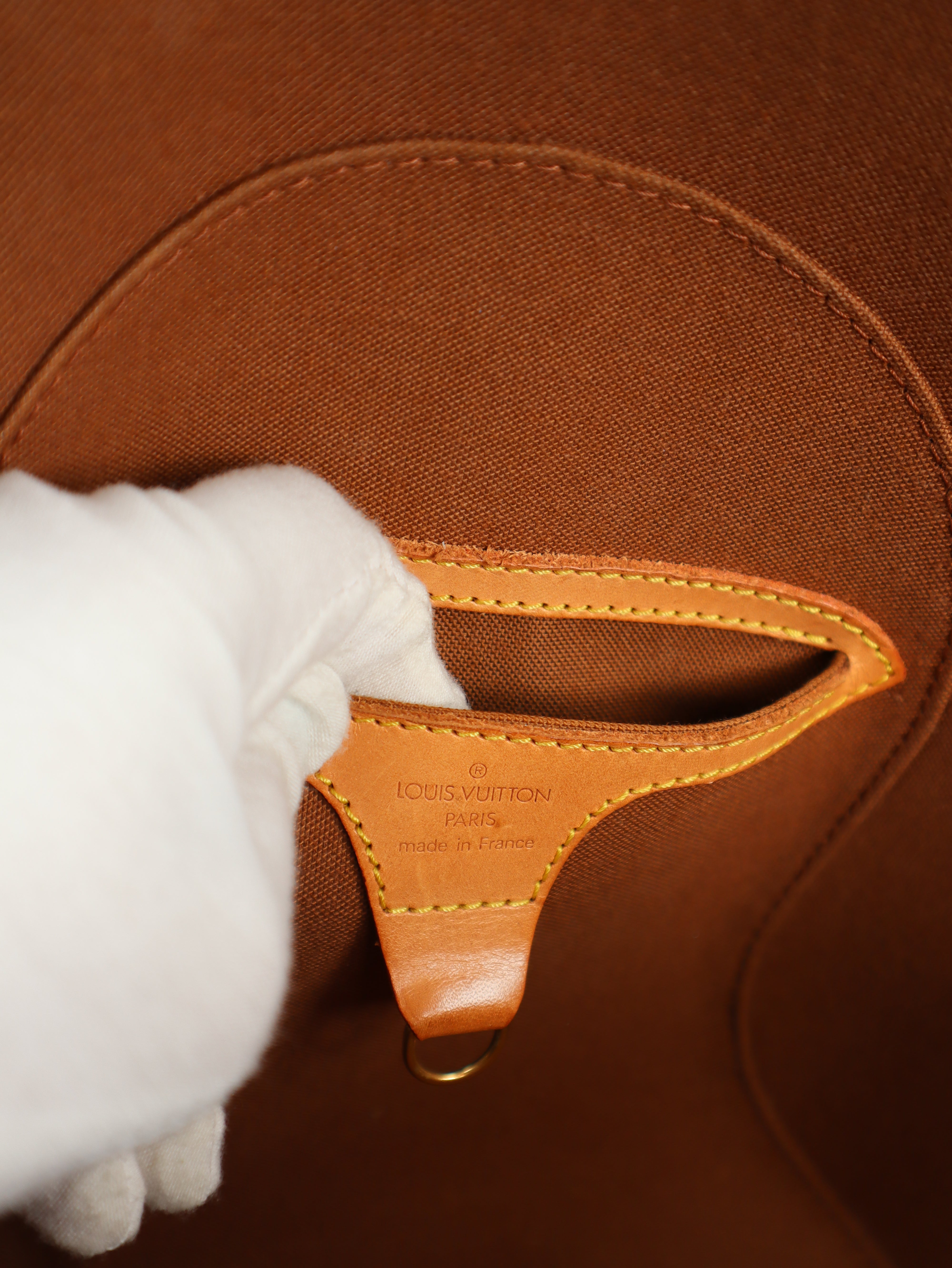 Louis Vuitton Monogram Ellipse MM