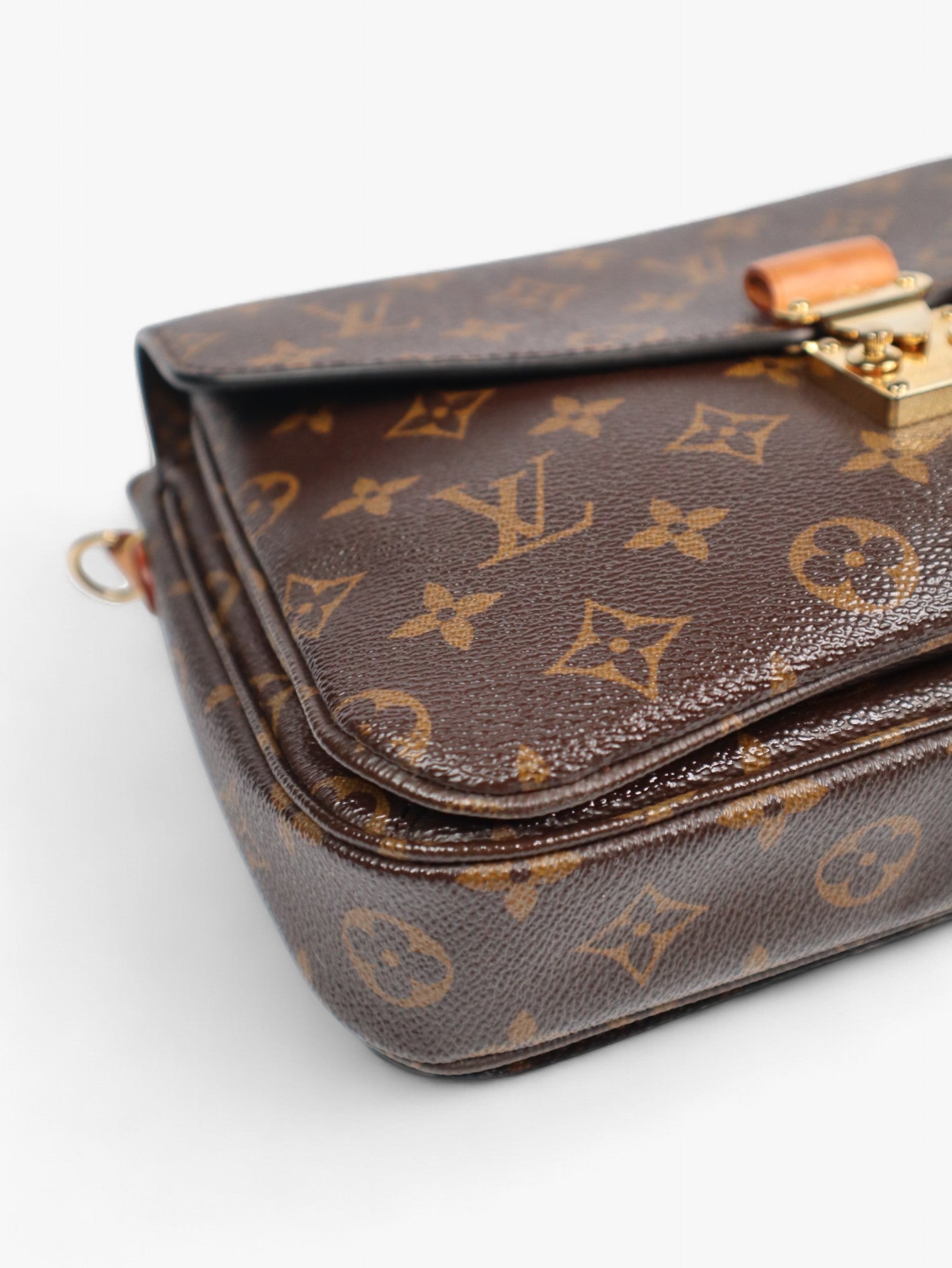 Louis Vuitton Monogram Metis Pochette